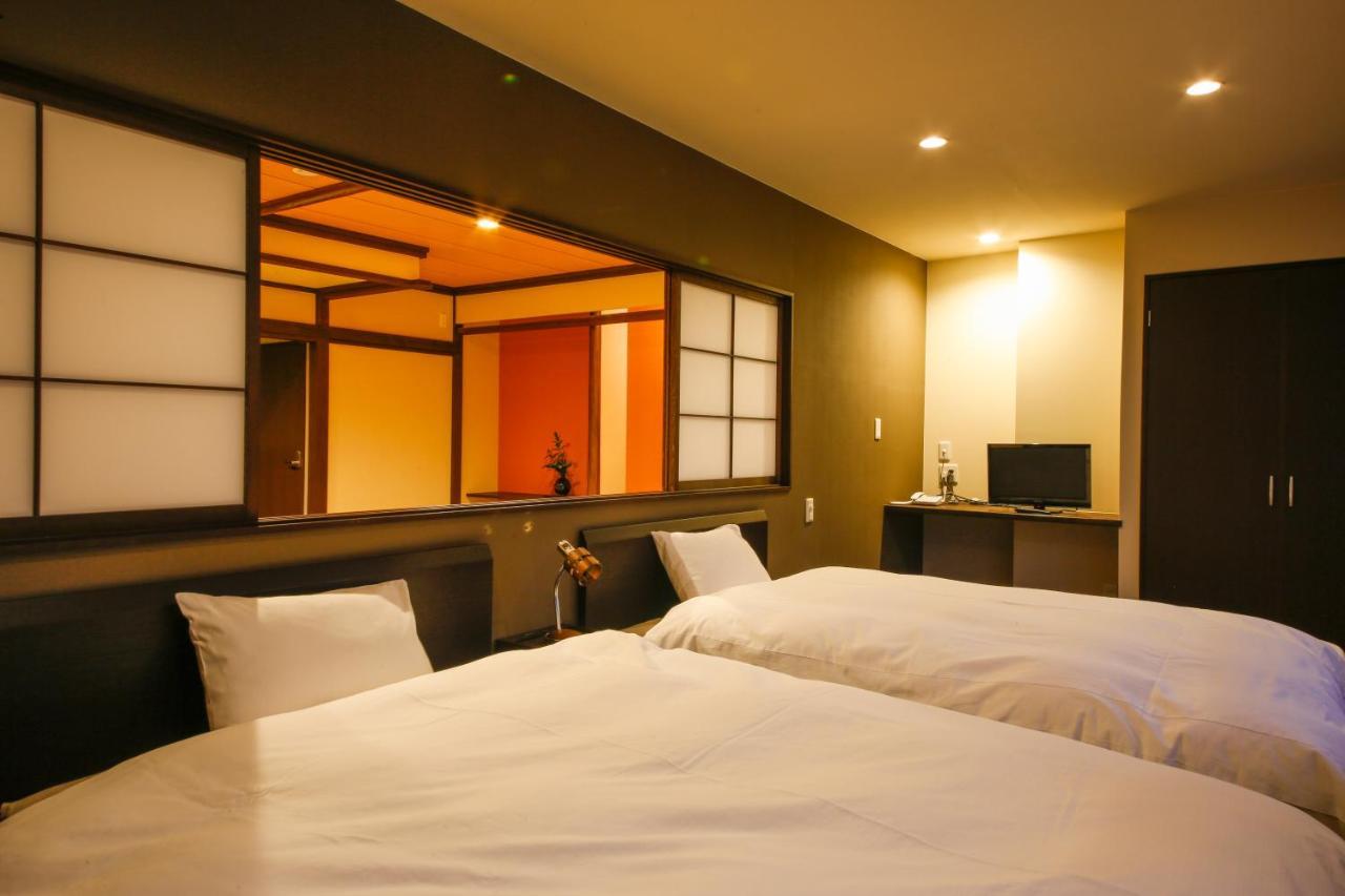Hokuriku Yamashiro Onsen Hotel Kikyou Kaga  Buitenkant foto